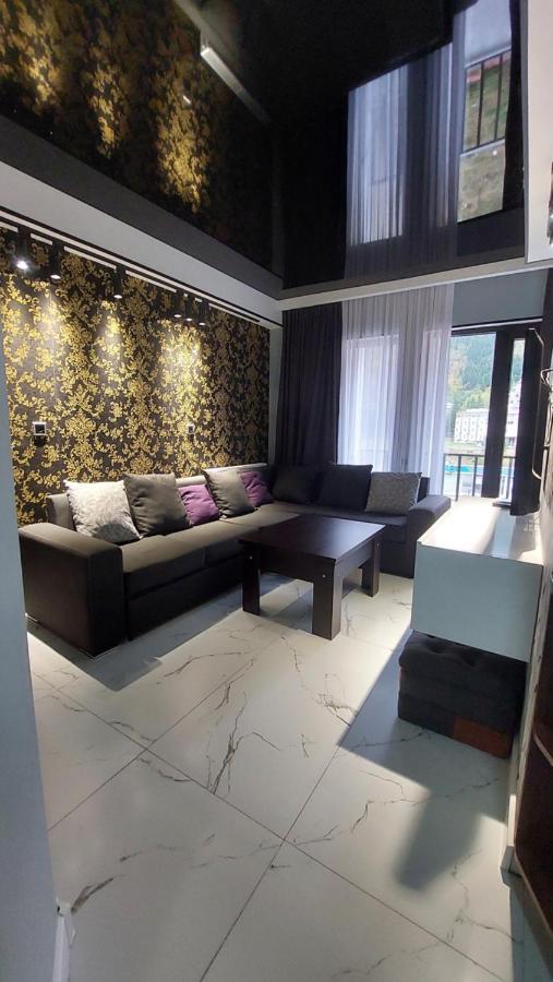 New Apartments In 博尔若米 外观 照片
